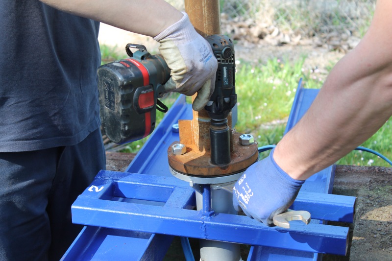 Suministro, instalaci�n y reparaci�n de bombas de sondeos y pozos - THV BOMBAS Valladolid